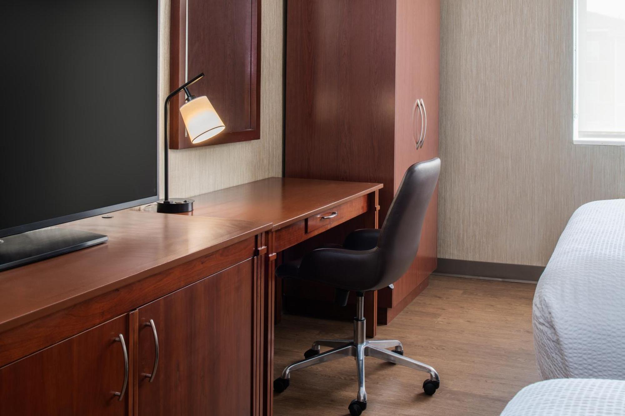 Four Points By Sheraton Bellingham Hotel & Conference Center Zewnętrze zdjęcie